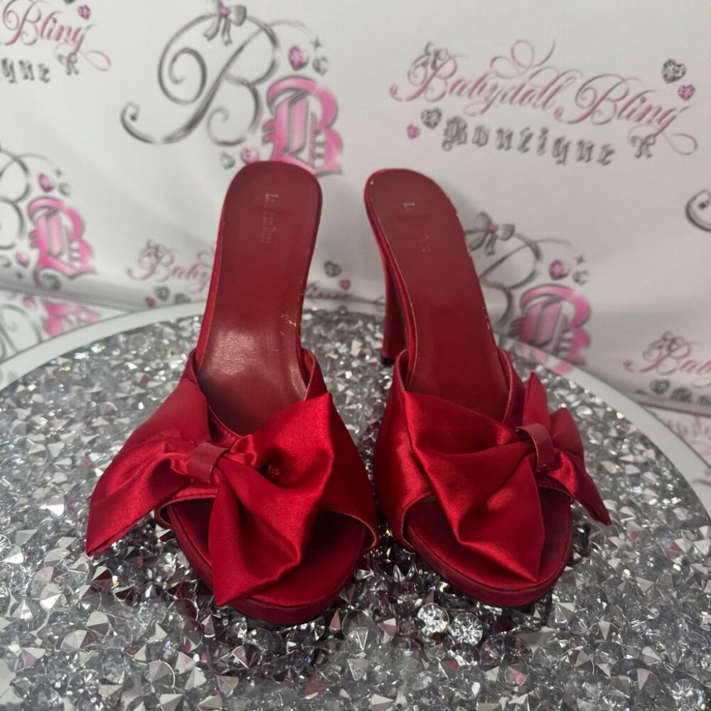 La vie en rose heels ribbon 🎀 bows red heels red bow ribbon accent silky satiny - Picture 5 of 14